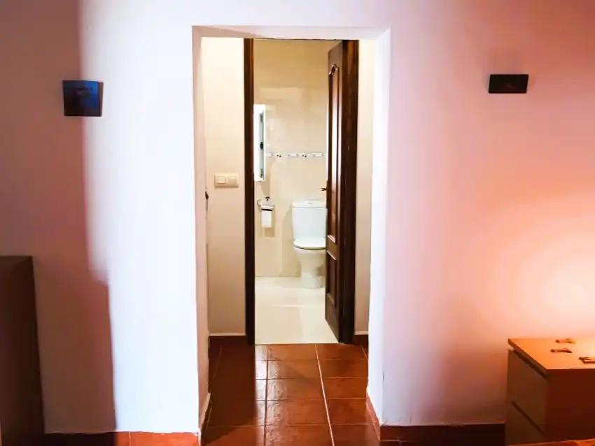 Flat for sale in C.gata, 94, Pozo de los Frailes - Presillas - Albaricoques Bathroom of Flat for sale in Níjar with Air Conditioner, Heating and Private garden