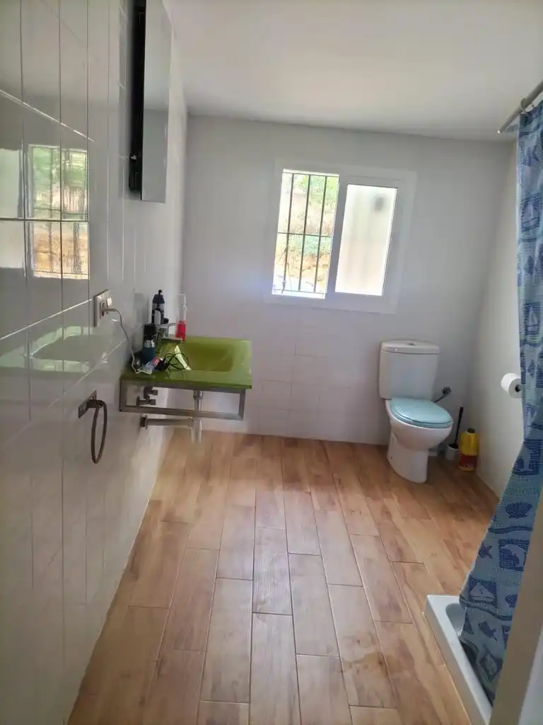 Bathroom of Country homes for rent in Carmona  with Private garden and Swimming Pool