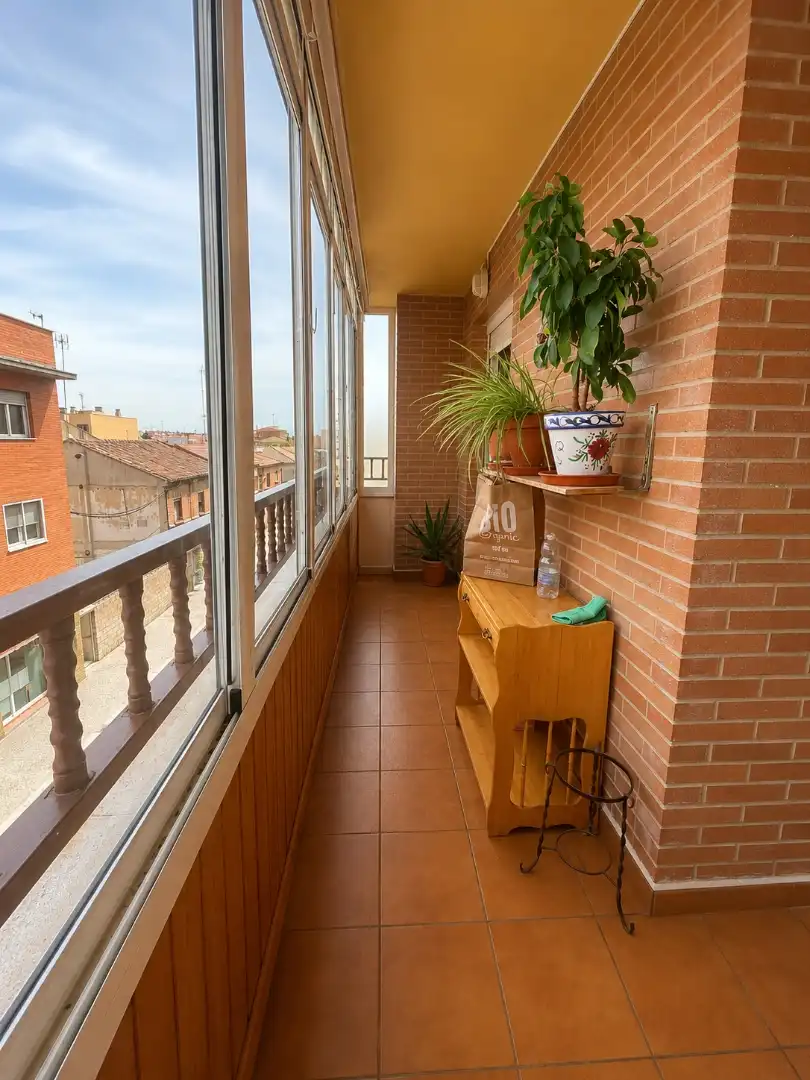 Piso en venta en Calle de Muniesa, 2, Oliver Terraza de Piso en venta en Zaragoza con Aire acondicionado, Calefacción y Parquet