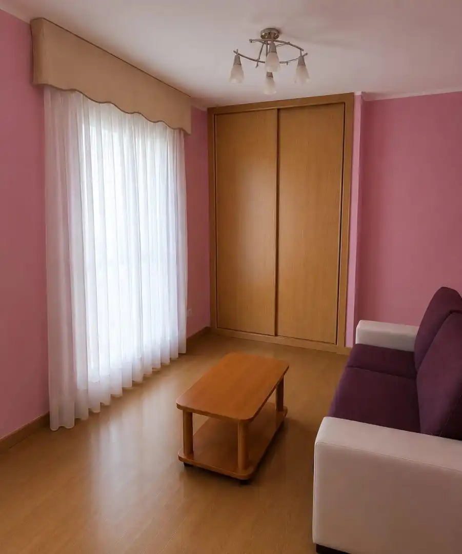 Piso en venta en Calle de Muniesa, 2, Oliver Habitación de Piso en venta en Zaragoza con Aire acondicionado, Calefacción y Parquet
