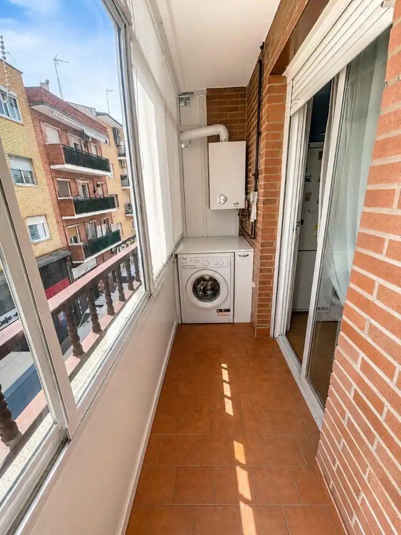 Piso en venta en Calle de Muniesa, 2, Oliver Terraza de Piso en venta en Zaragoza con Aire acondicionado, Calefacción y Parquet