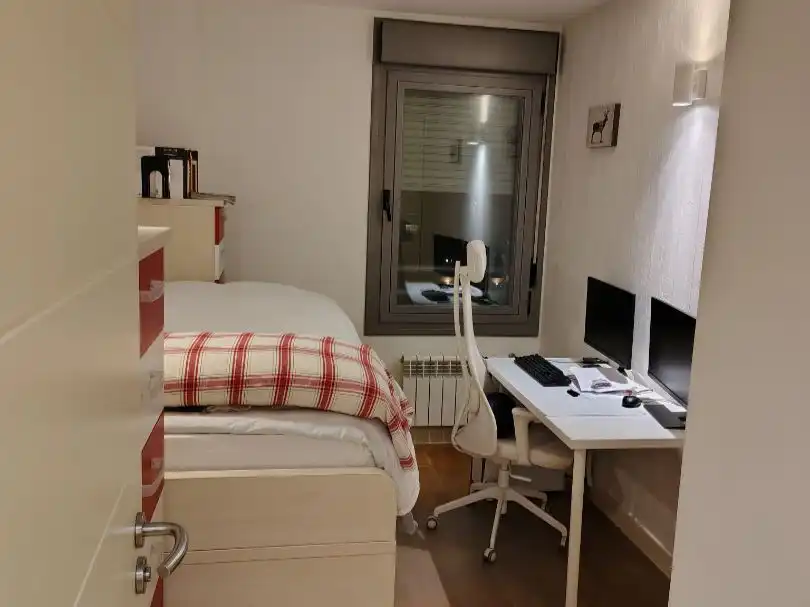 Piso en venta en Calle de Arturo Soria, 144, San Juan Bautista Habitación de Piso en venta en Madrid con Aire acondicionado, Calefacción y Trastero