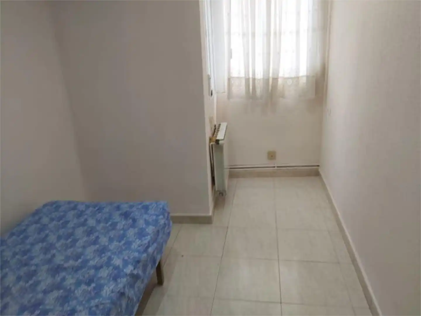 Bedroom of Flat for rent in Madrid  with Heating, Terrace and Furnished
