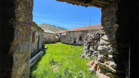 Photo 5 of Houses for sale in Villamanín, León
