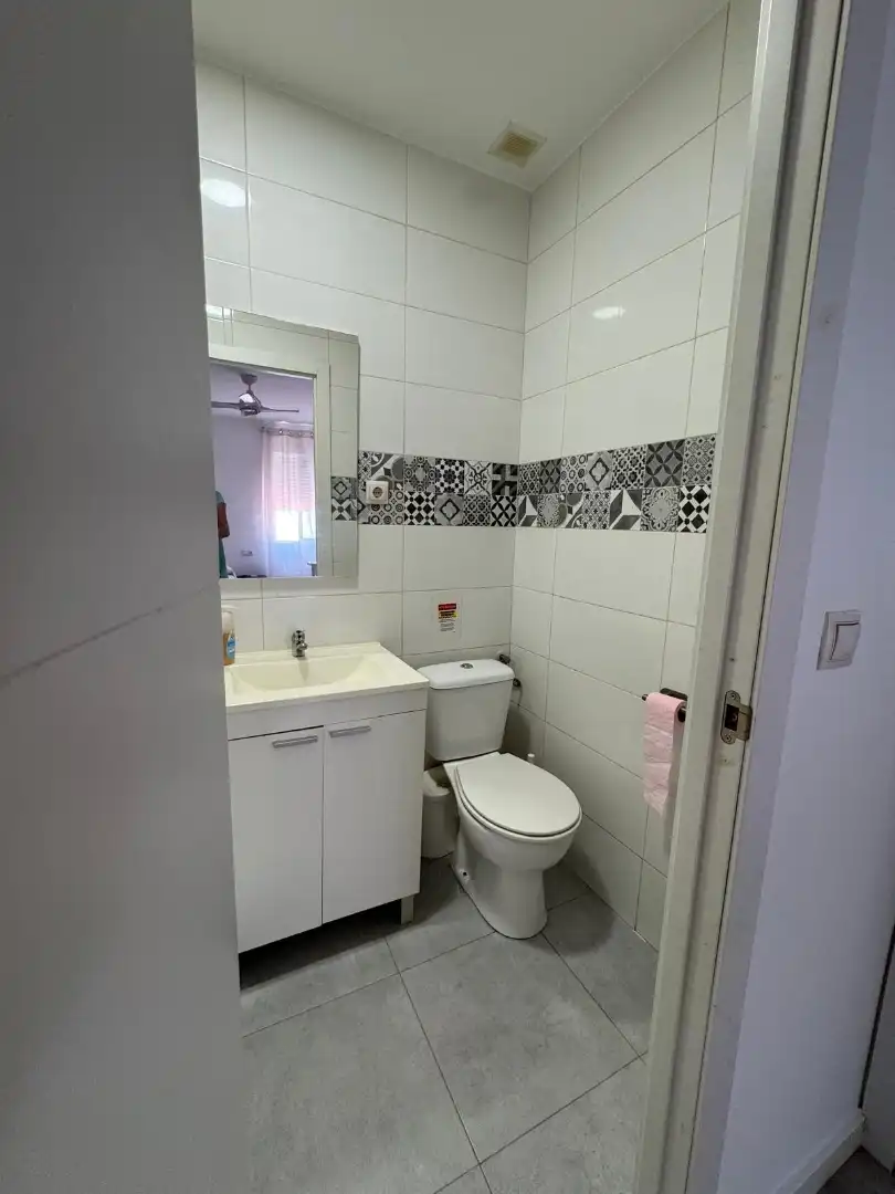 Room in Avinguda del Comte de Torrefiel, 8, El Llombo