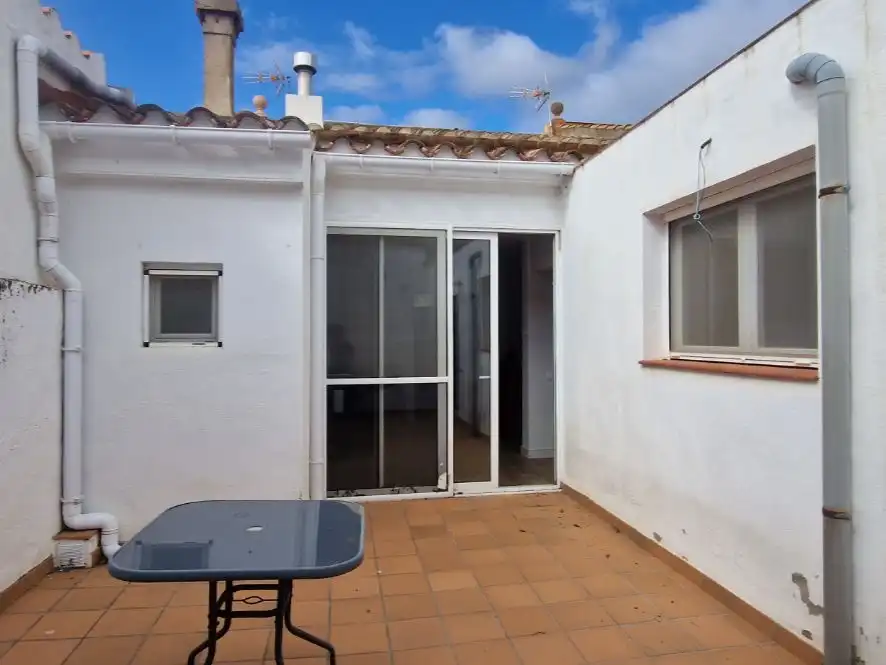 Terrasse von Einfamilien-Reihenhaus zum Verkauf in El Pla de Santa Maria mit Heizung, Terrasse und Abstellraum