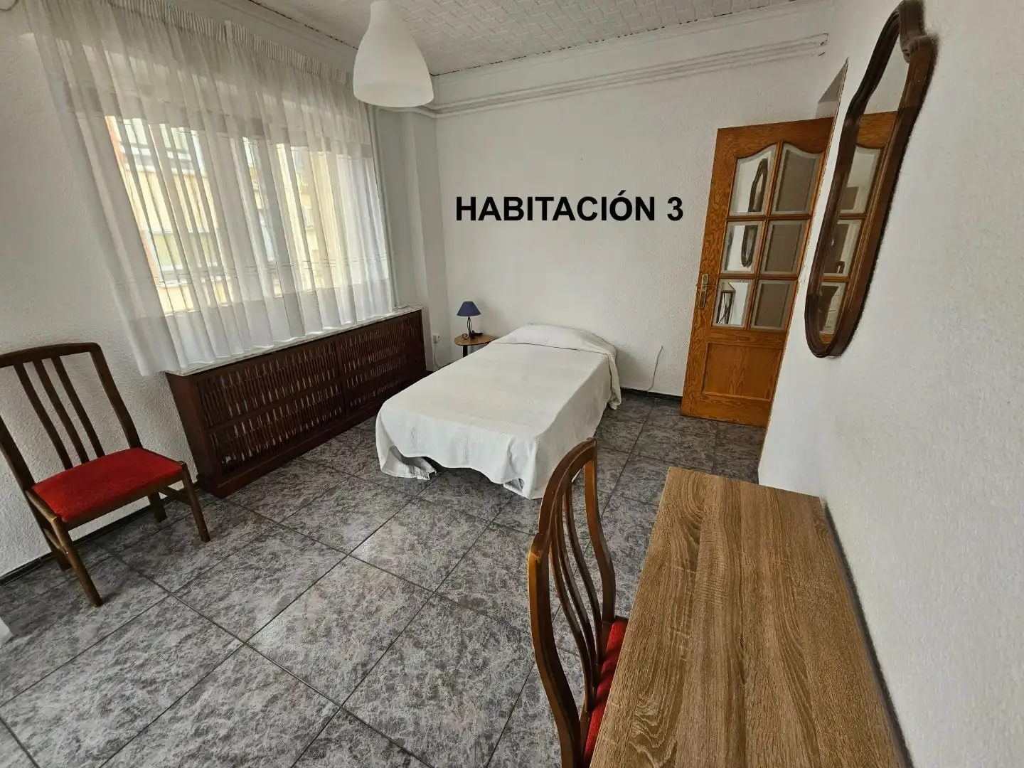 Schlafzimmer von Wohnung zur untervermieten in Albacete mit Klimaanlage, Heizung und Möbliert