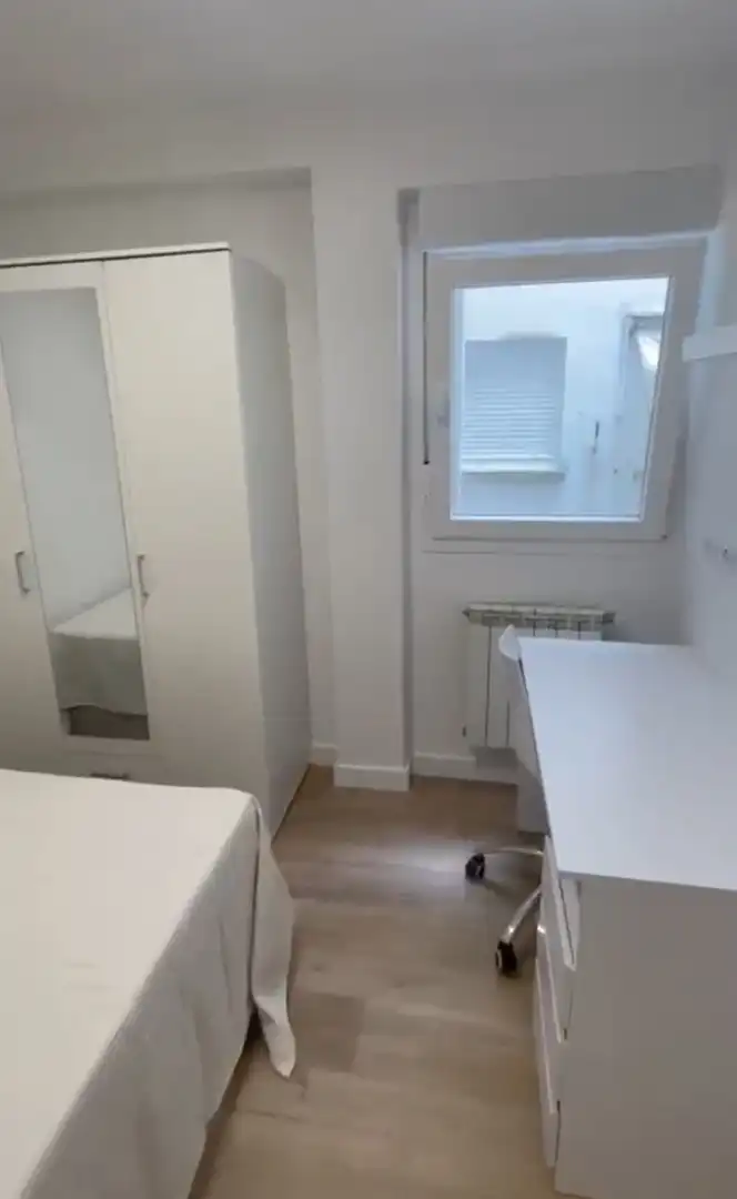 Bathroom of Flat for sale in Oviedo   with Terrace and Balcony