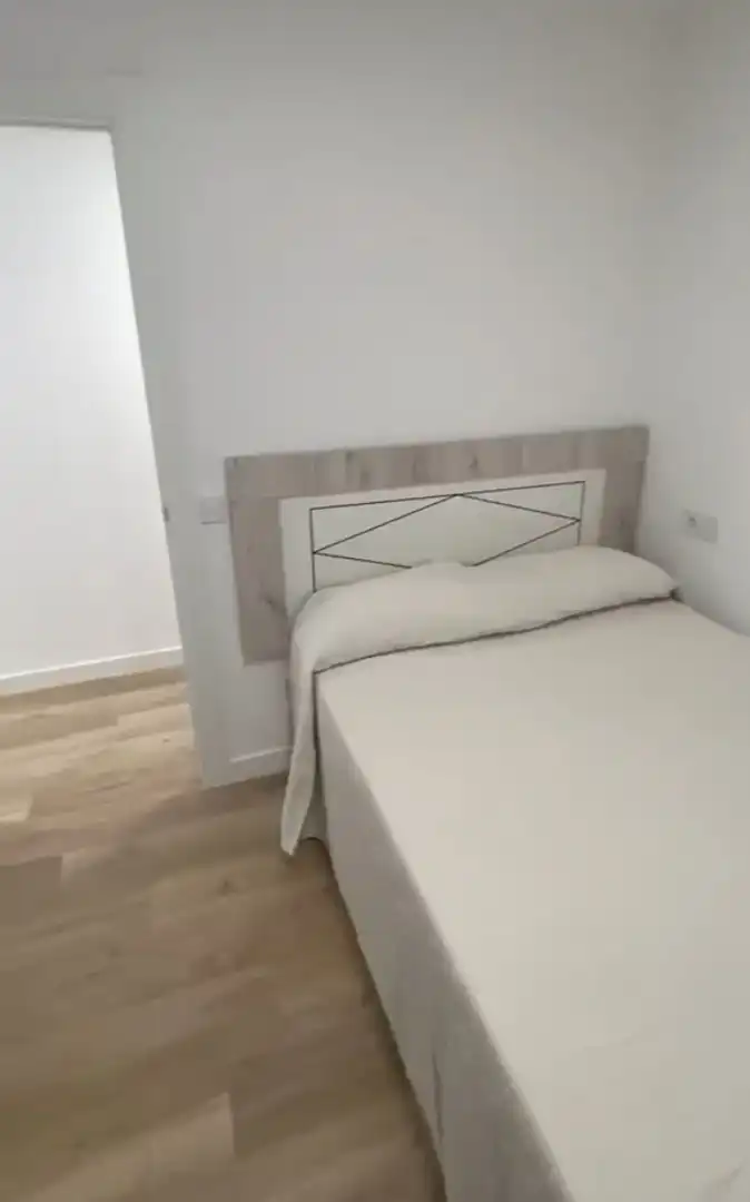 Bedroom of Flat for sale in Oviedo   with Terrace and Balcony