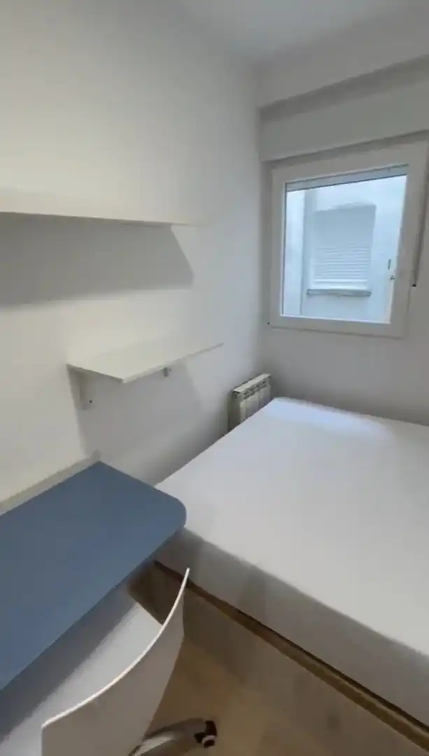 Bedroom of Flat for sale in Oviedo   with Terrace and Balcony