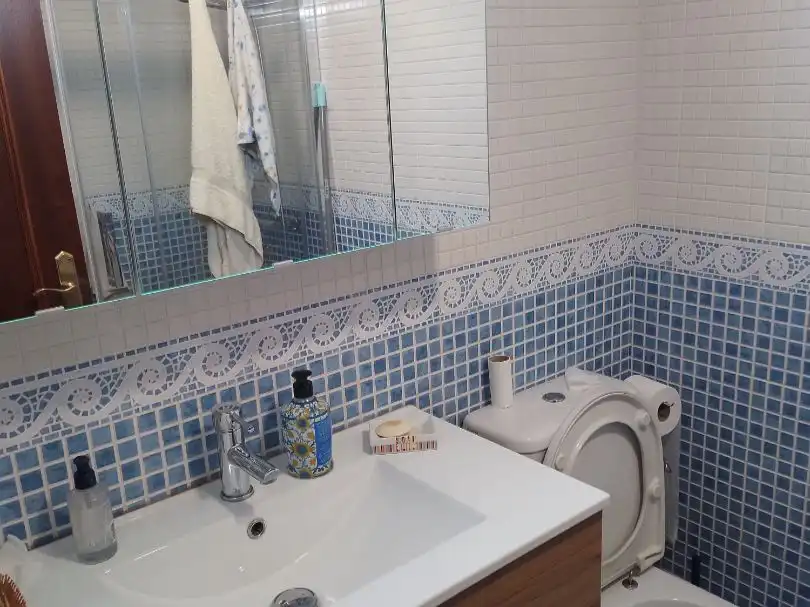 Pis en venda a Barrio Ontaneda, 61, Corvera de Toranzo Bany de Pis en venda en Corvera de Toranzo amb Terrassa, Piscina i Balcó