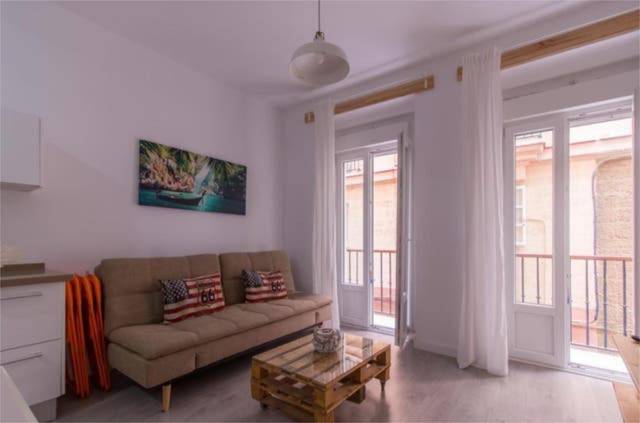 Apartamento en Alquiler en Alameda - Mentidero - Teatro Falla