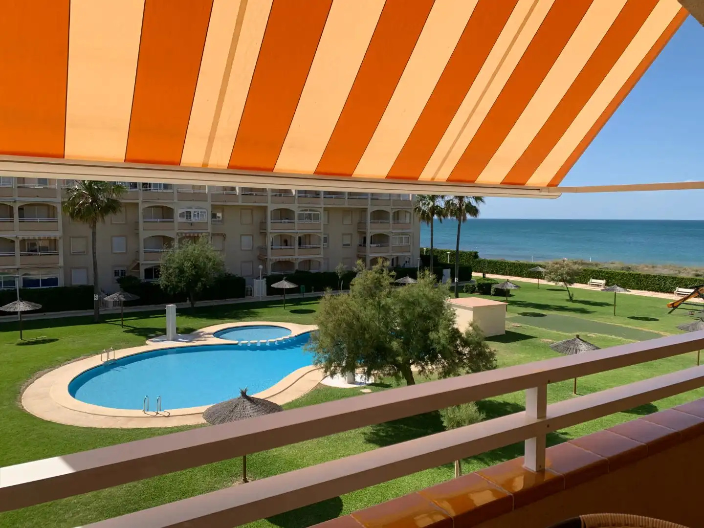 Wohnung zur Miete in Carrer Llac Maracaibo, 3, L'Almadrava - L'Estanyó Garten von Wohnung zur Miete in Dénia mit Klimaanlage, Terrasse und Schwimmbad