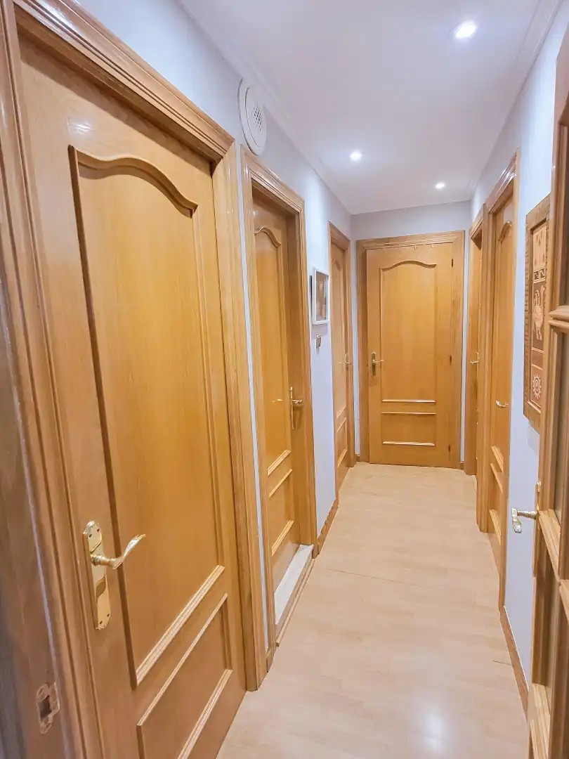 Piso en venta en Avilés con Parquet, Trastero y Amueblado