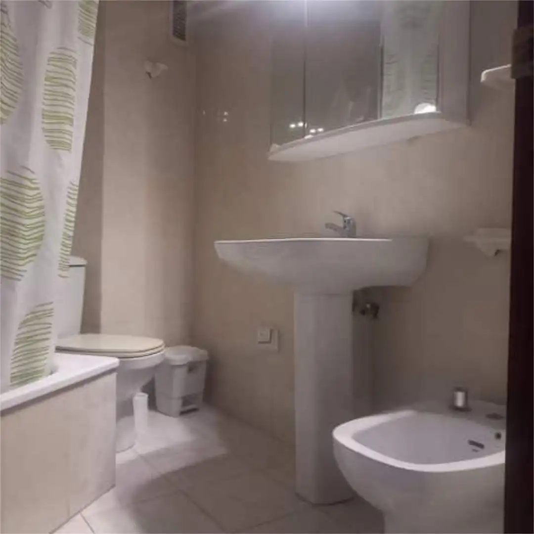 Badezimmer von Wohnung zur Miete in Valencia mit Terrasse und Möbliert
