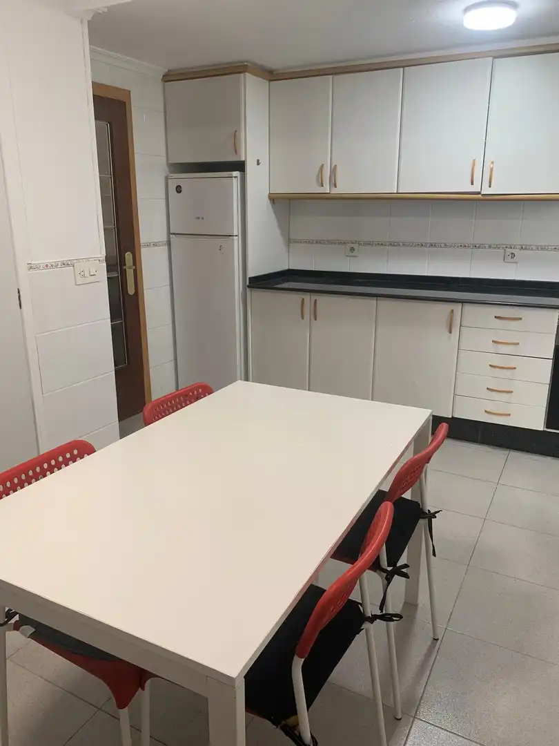 Wohnung zum Verkauf in Carrer L'alcalatén, 5b, Poble Nou Küche von Wohnung zum Verkauf in Torrent mit Klimaanlage, Terrasse und Balkon