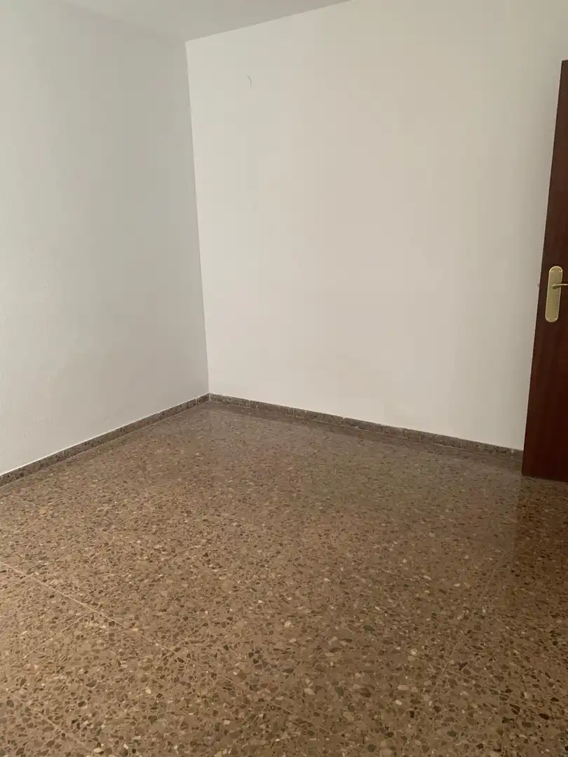 Wohnung zum Verkauf in Carrer L'alcalatén, 5b, Poble Nou Wohnung zum Verkauf in Torrent mit Klimaanlage, Terrasse und Balkon