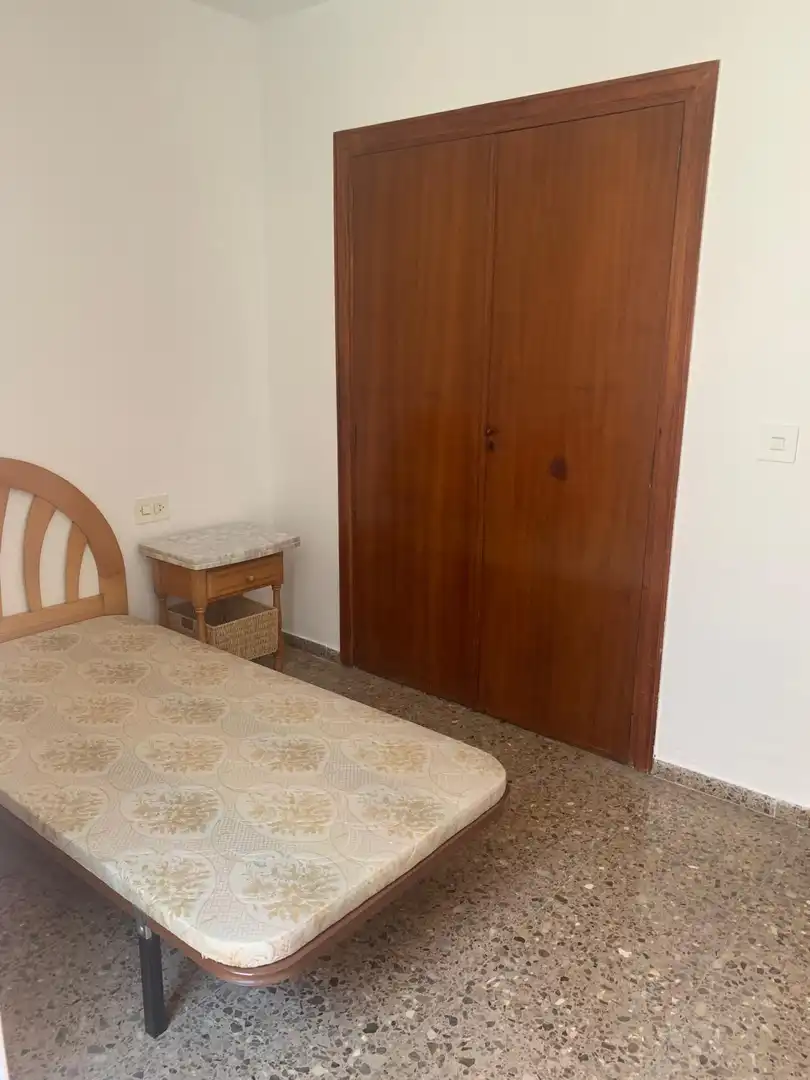 Wohnung zum Verkauf in Carrer L'alcalatén, 5b, Poble Nou Schlafzimmer von Wohnung zum Verkauf in Torrent mit Klimaanlage, Terrasse und Balkon