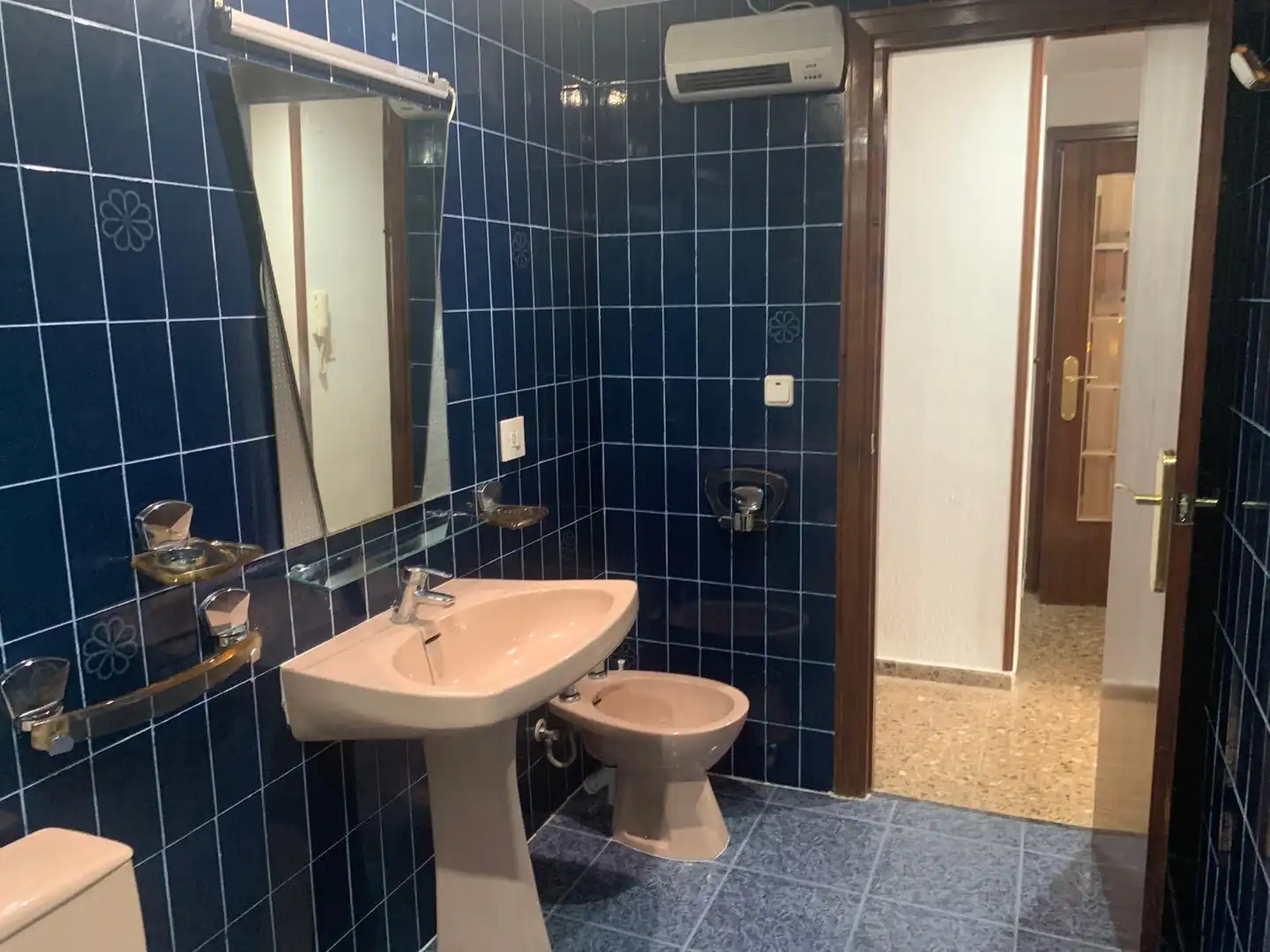 Wohnung zum Verkauf in Carrer L'alcalatén, 5b, Poble Nou Badezimmer von Wohnung zum Verkauf in Torrent mit Klimaanlage, Terrasse und Balkon