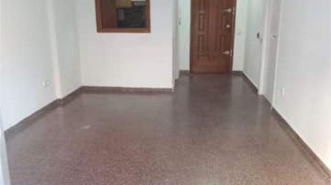 Foto 4 de Piso de alquiler en Los Remedios, Sevilla Capital