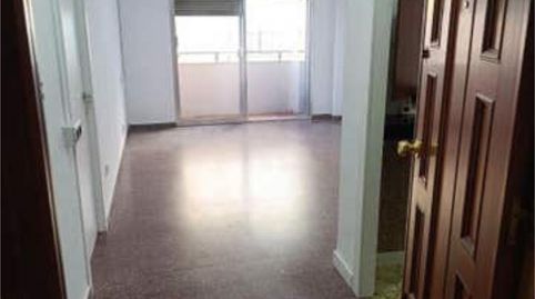 Foto 5 de Piso de alquiler en Los Remedios, Sevilla Capital
