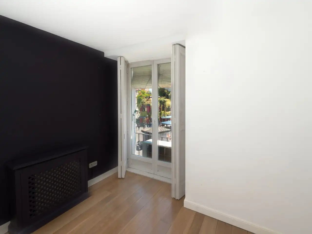 Bedroom of Apartments for rent in  Madrid Capital  with Air Conditioner and Balcony