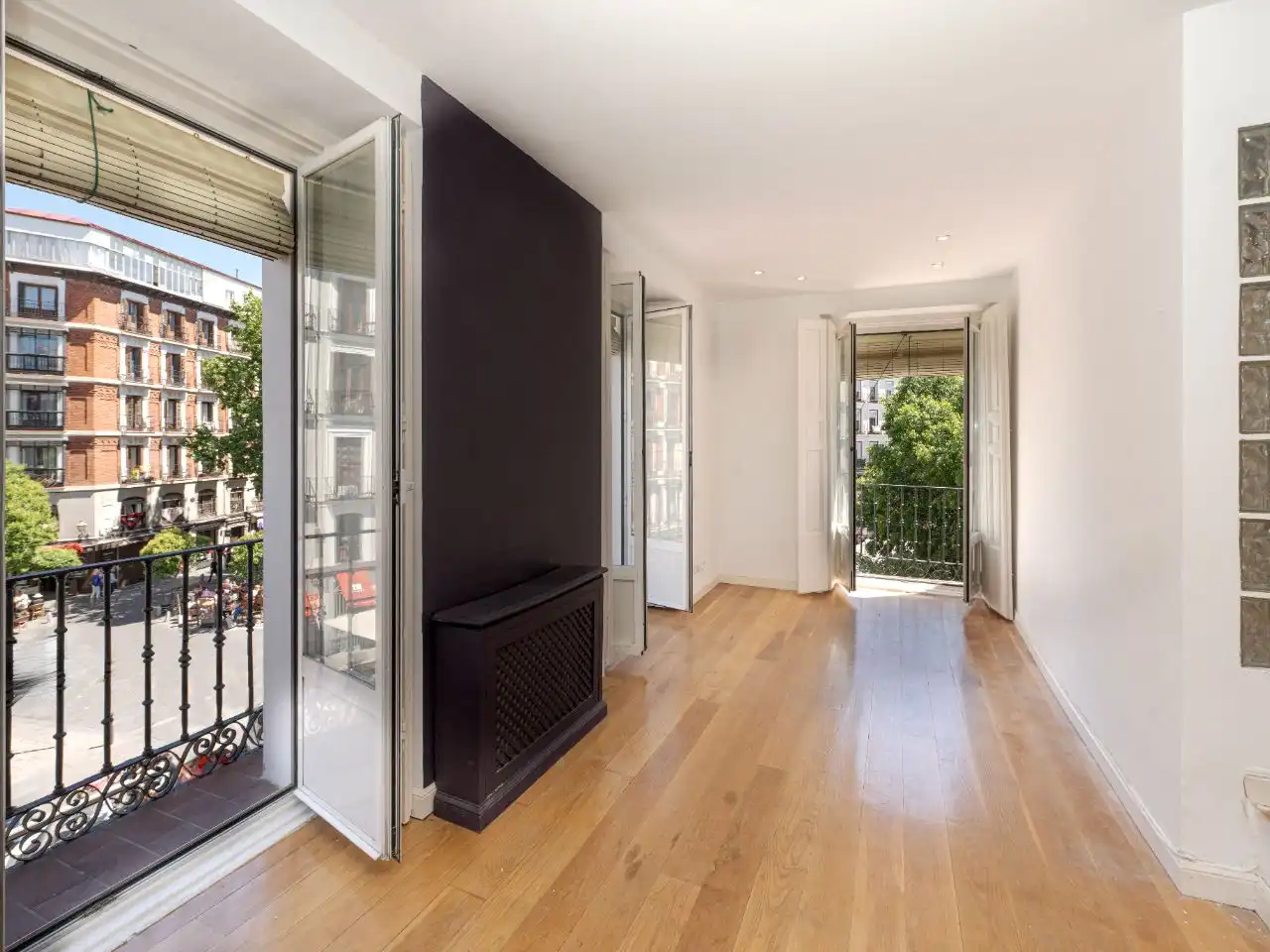 Apartments for rent in  Madrid Capital  with Air Conditioner and Balcony