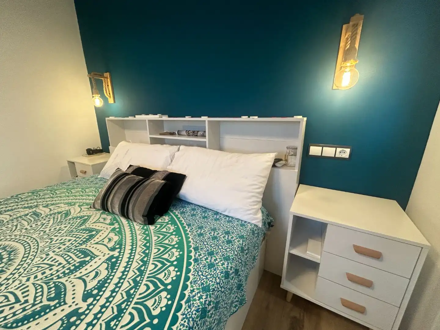 Schlafzimmer von Wohnung zum Verkauf in Torrevieja mit Klimaanlage, Privatgarten und Terrasse