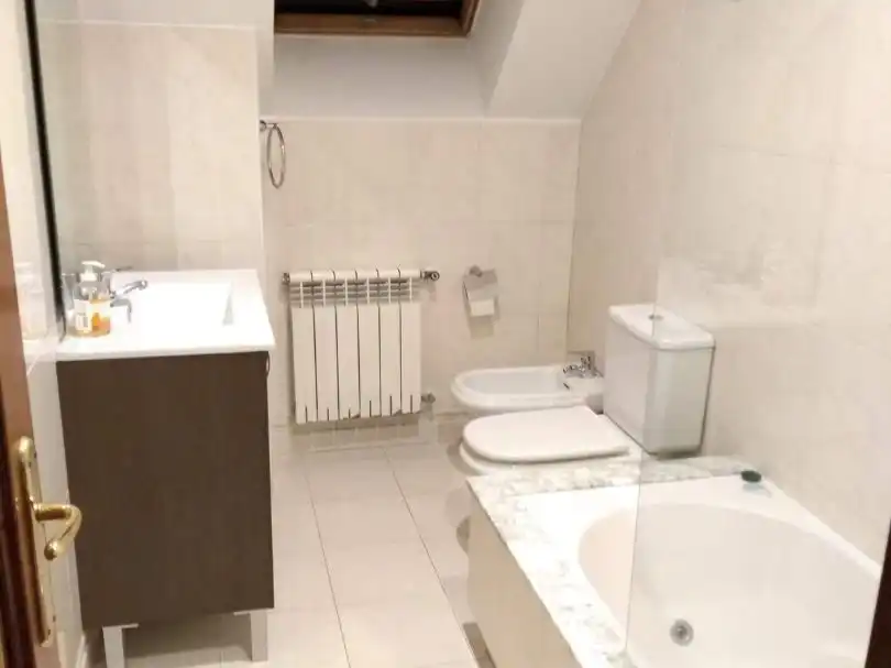 Piso de alquiler en Estrada da Granxa, 9, Acea de Olga - Augas Férreas Baño de Piso de alquiler en Lugo con Calefacción, Parquet y Terraza