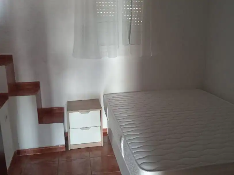 Einfamilien-Reihenhaus zur Miete in Avenida de los Arcos, 2, El Romeral - Peñón de Zapata Schlafzimmer von Einfamilien-Reihenhaus zur Miete in Alhaurín de la Torre mit Klimaanlage, Heizung und Terrasse