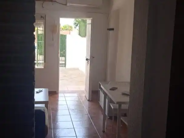 Einfamilien-Reihenhaus zur Miete in Avenida de los Arcos, 2, El Romeral - Peñón de Zapata Einfamilien-Reihenhaus zur Miete in Alhaurín de la Torre mit Klimaanlage, Heizung und Terrasse