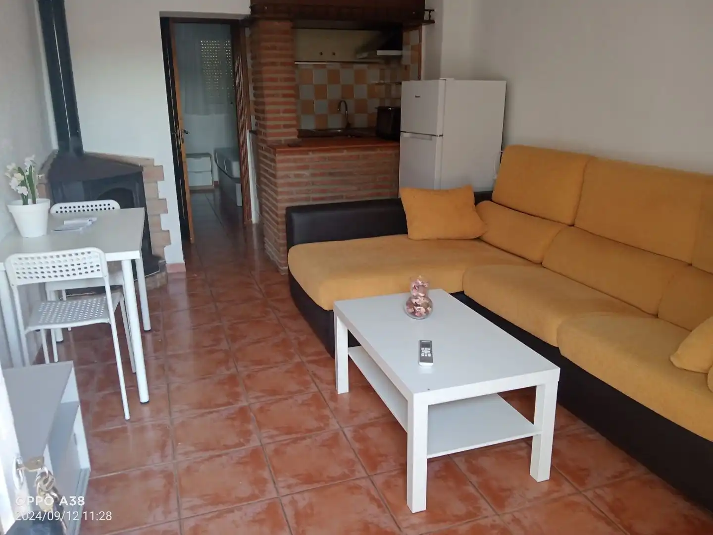 Einfamilien-Reihenhaus zur Miete in Avenida de los Arcos, 2, El Romeral - Peñón de Zapata Wohnzimmer von Einfamilien-Reihenhaus zur Miete in Alhaurín de la Torre mit Klimaanlage, Heizung und Terrasse