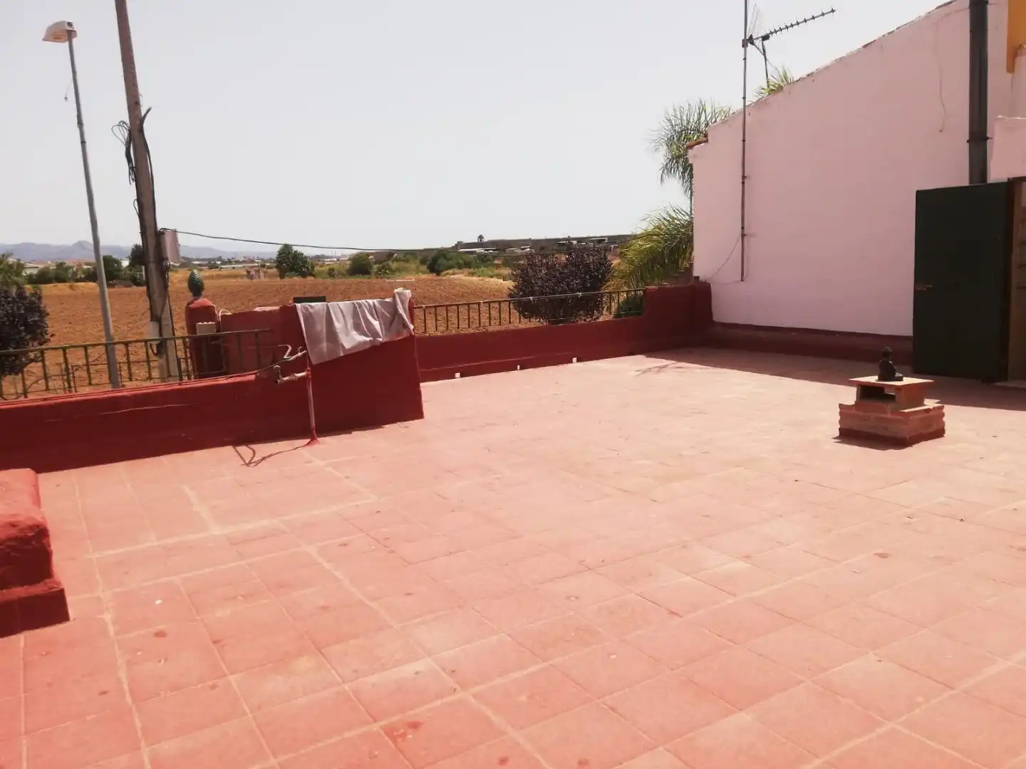 Einfamilien-Reihenhaus zur Miete in Avenida de los Arcos, 2, El Romeral - Peñón de Zapata Terrasse von Einfamilien-Reihenhaus zur Miete in Alhaurín de la Torre mit Klimaanlage, Heizung und Terrasse