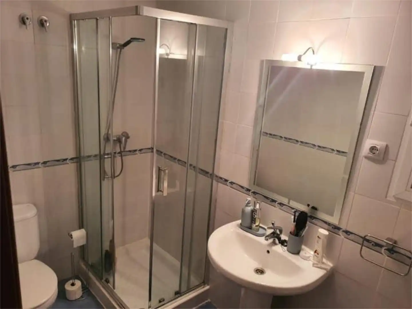 Flat for sale in Val Bathroom of Flat for sale in Alcalá de Henares