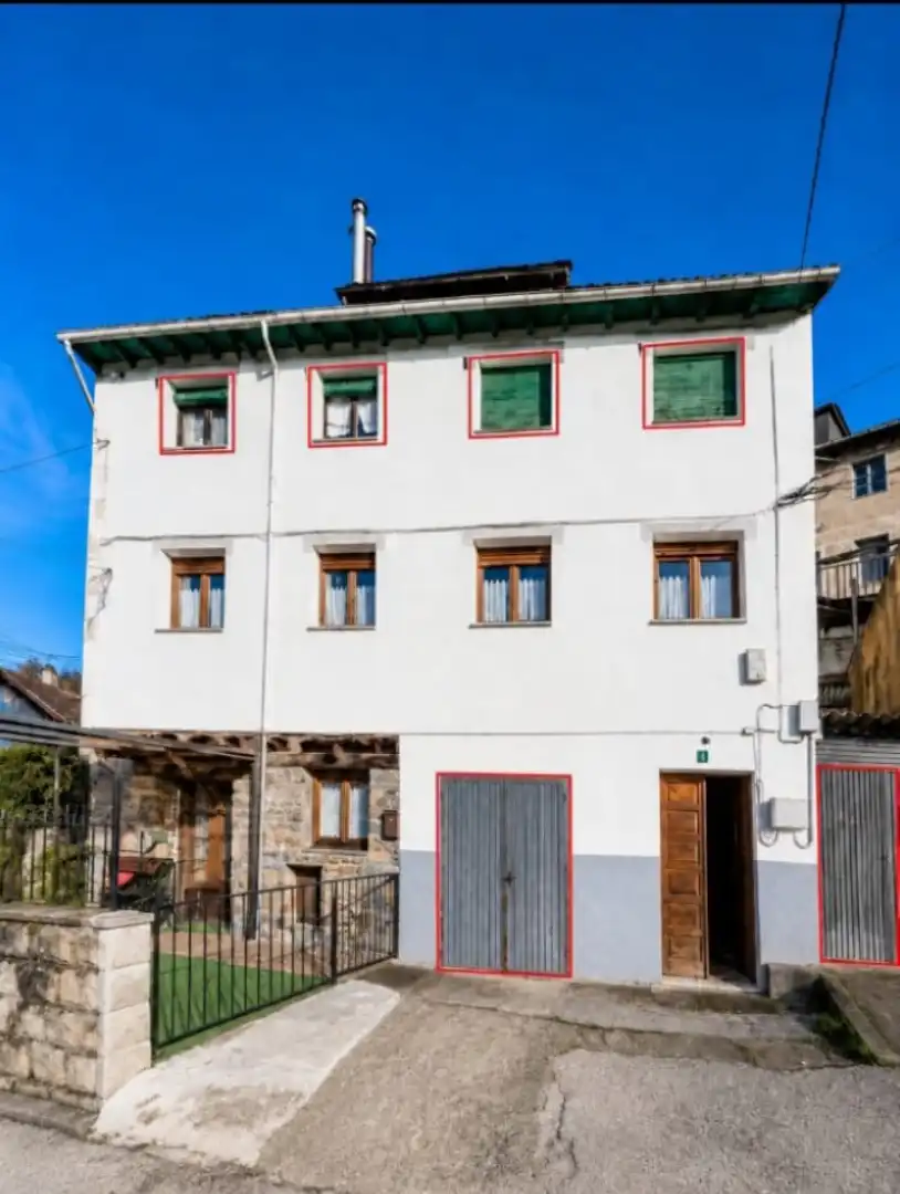 Flat for rent in Calle Buen Verde, 19, Villablino Exterior view of Flat for rent in Villablino with Heating, Furnished and Washing machine