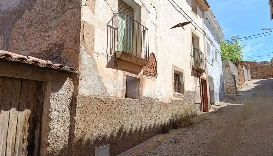Casa adosada en venda a Calle Cantarranas, 5, Sisamón, Zaragoza - imatge 1 Foto 1 de Casa adosada en venda a Calle Cantarranas, 5, Sisamón, Zaragoza