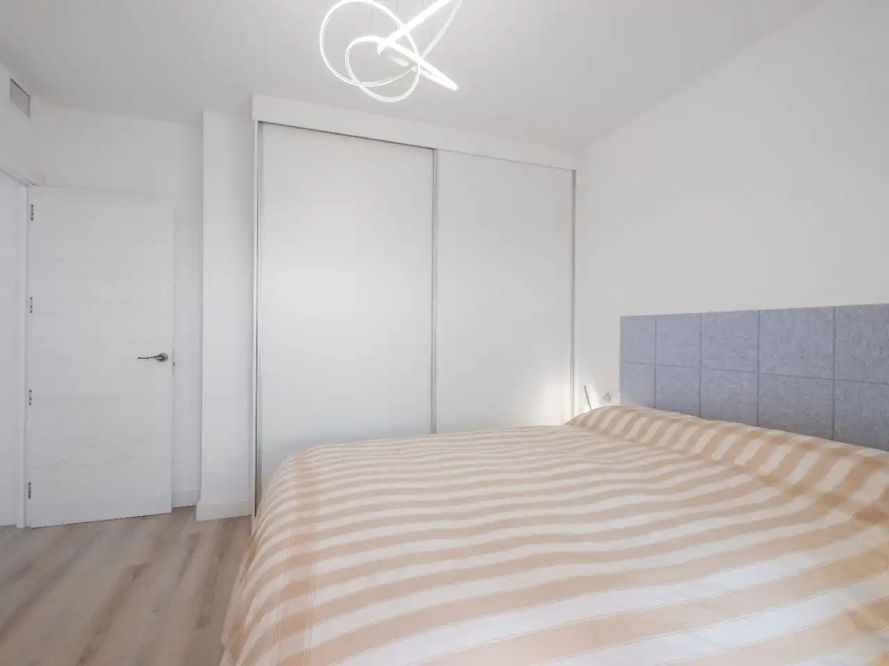 Attic for sale in Carrer de Les Sínies, 4, Centre Bedroom of Attic for sale in Salou with Air Conditioner and Terrace