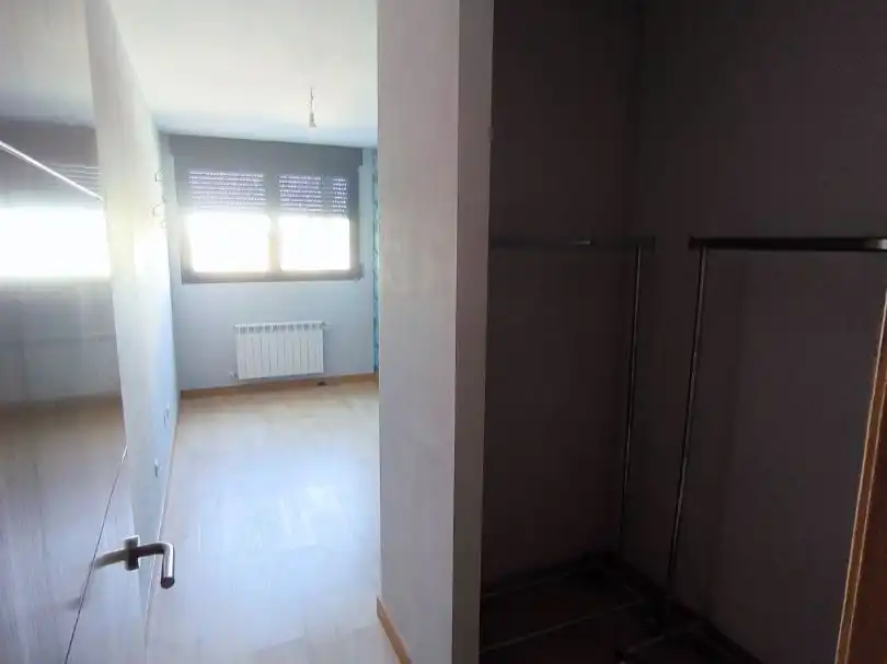 Flat for sale in Calle Juan Antonio Bardem, 52, San Antonio Bedroom of Flat for sale in Palencia Capital