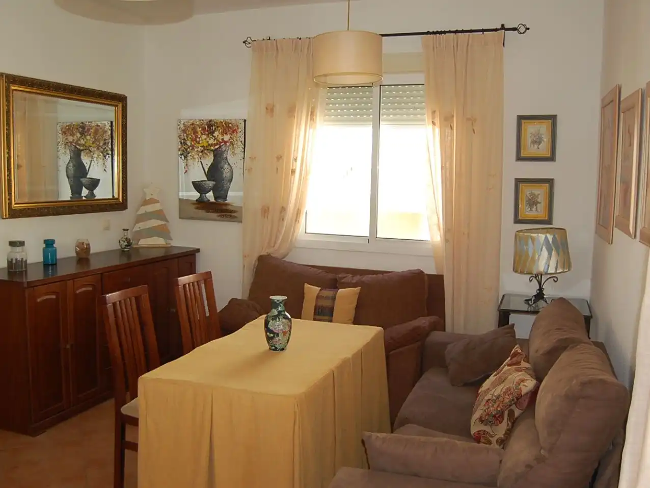 Wohnung zur Miete in Calle Crustáceos, 1, Punta Umbría Esszimmer von Wohnung zur Miete in Punta Umbría mit Klimaanlage, Terrasse und Balkon