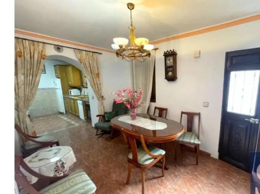 Einfamilien-Reihenhaus zum Verkauf in Calle Alta, 1d, Árchez Esszimmer von Einfamilien-Reihenhaus zum Verkauf in Árchez