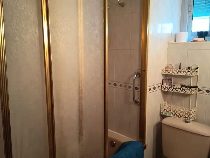 Baño de Piso en venta en Jaén con Terraza, Trastero y Amueblado