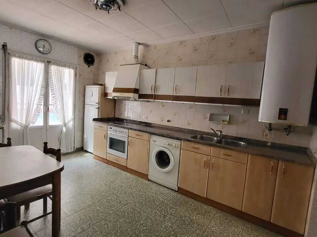 Piso en venta en Calle Hermanos Moroy, 12, Casco Antiguo Piso en venta en Calle Hermanos Moroy, 12, Casco Antiguo