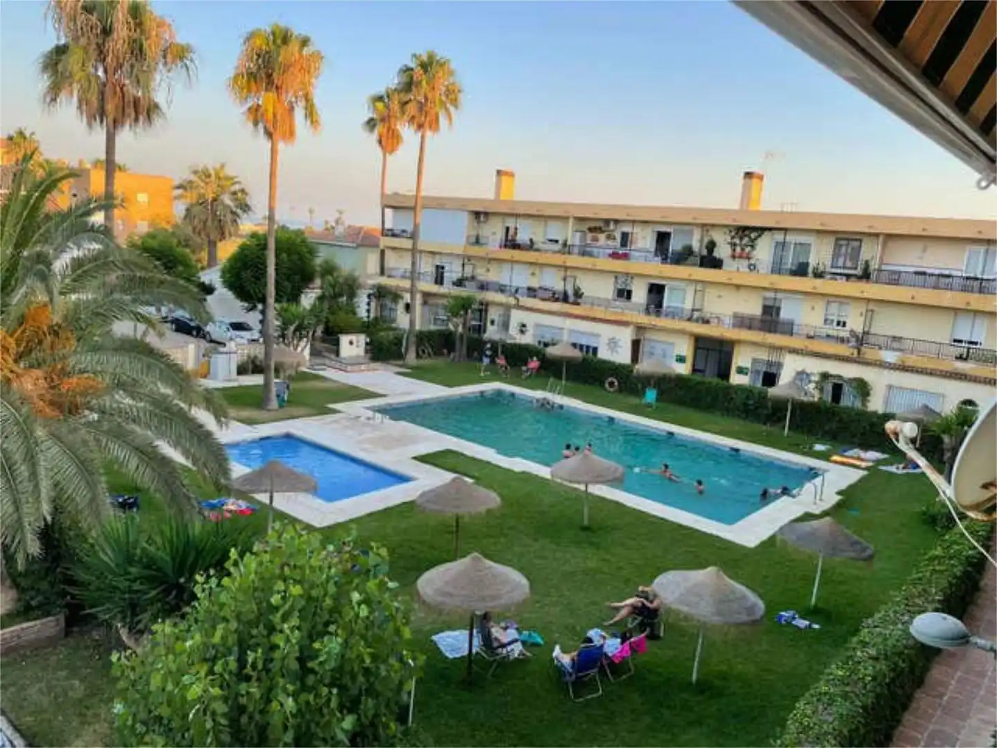 Piscina de Pis de lloguer en Málaga amb Calefacció, Jardí privat i Terrassa