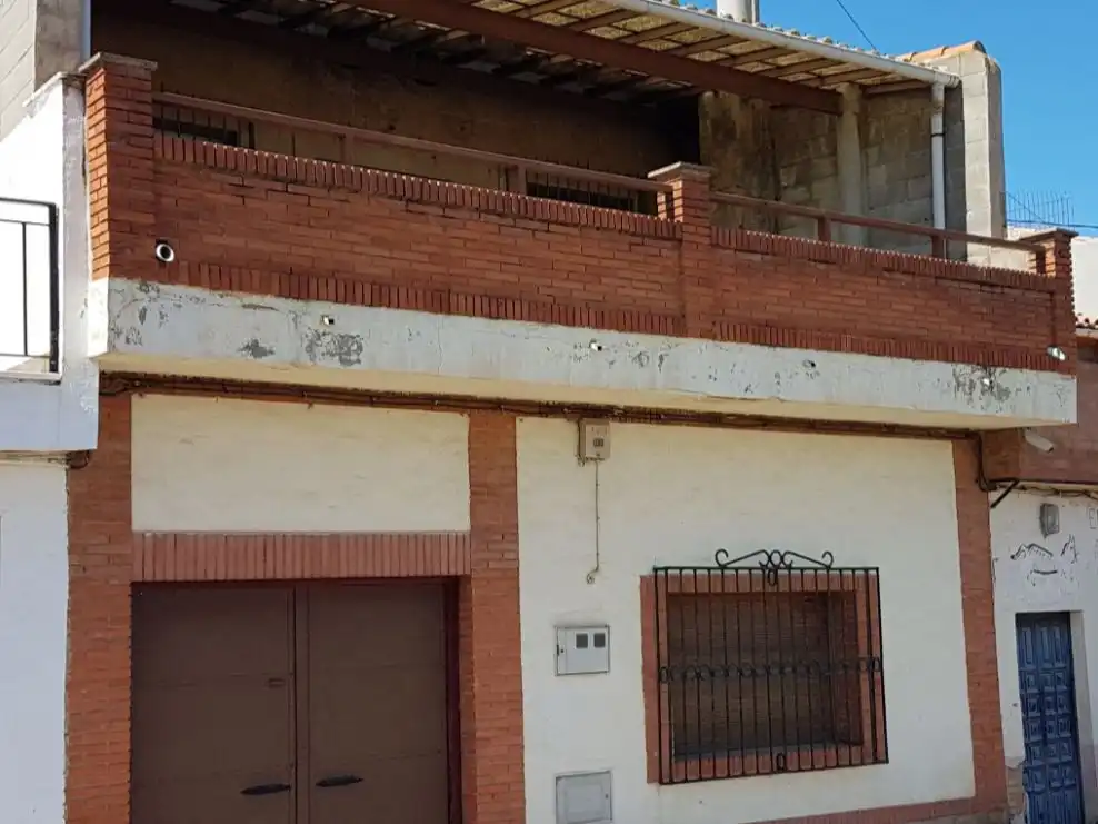 Vista exterior de Piso en venta en Albelda de Iregua con Terraza