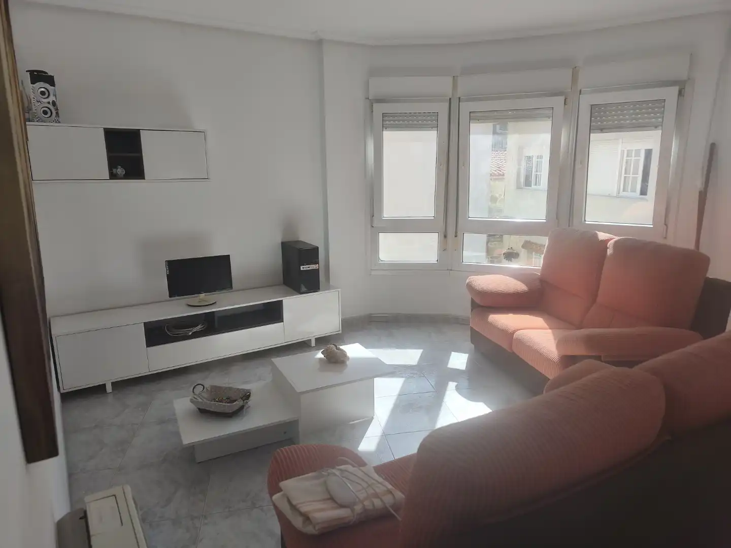Sala de estar de Piso en venta en A Pobra do Caramiñal