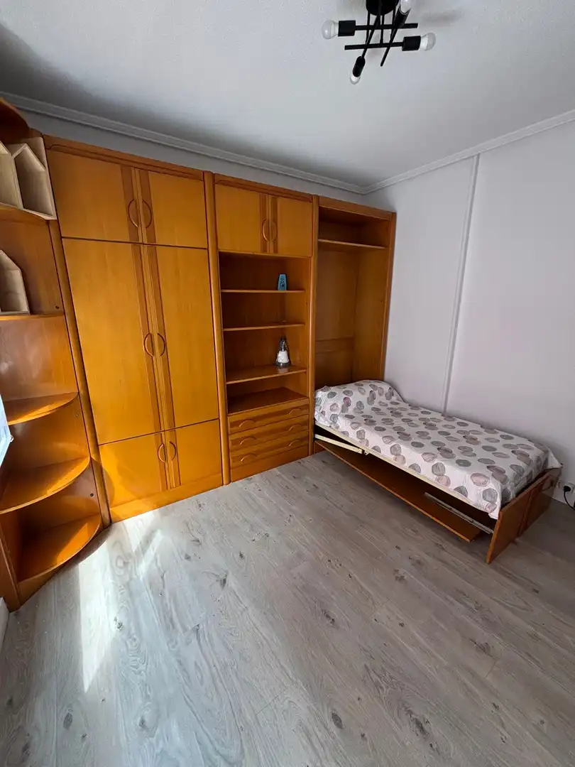 Flat for rent in Calle Comandante Villar, 10, Centro Flat for rent in Calle Comandante Villar, 10, Centro