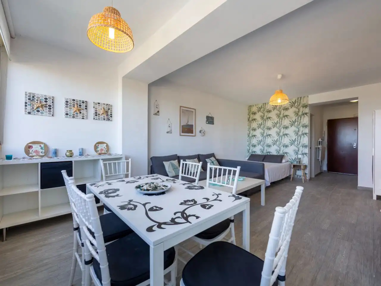 Piso en venta en Plaza Playa Paraíso, 2, Aguadulce Sur Comedor de Piso en venta en Roquetas de Mar con Aire acondicionado y Piscina