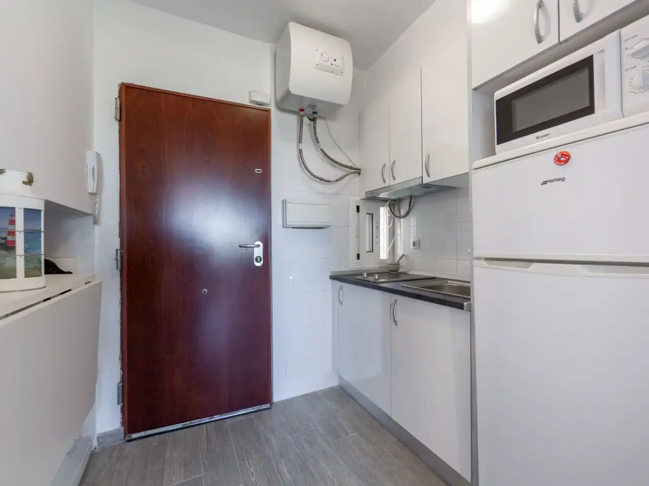 Piso en venta en Plaza Playa Paraíso, 2, Aguadulce Sur Cocina de Piso en venta en Roquetas de Mar con Aire acondicionado y Piscina