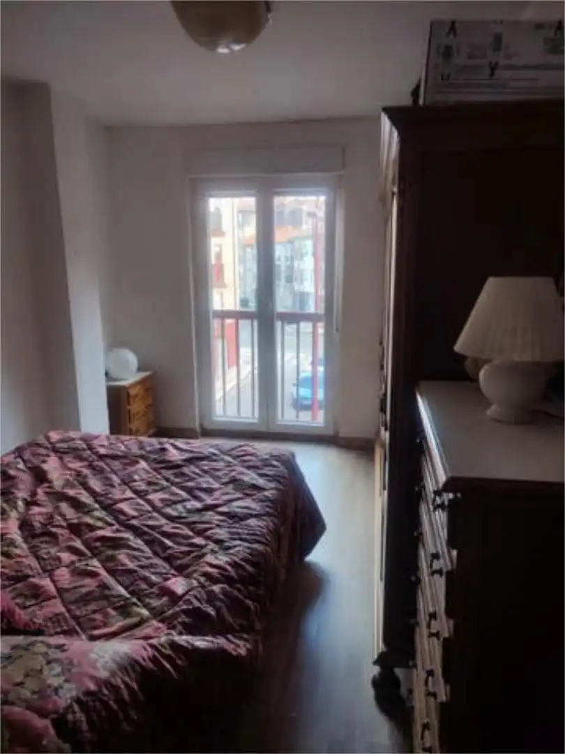 Wohnung zum Verkauf in San Andrés del Rabanedo pueblo Schlafzimmer von Wohnung zum Verkauf in San Andrés del Rabanedo mit Terrasse