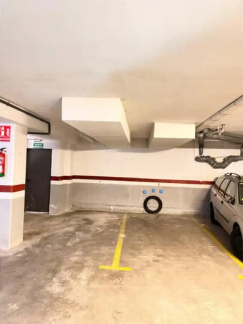 Garaje de alquiler en Calafell Poble Parking de Garaje de alquiler en Calafell